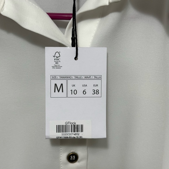 New with Tags. Blouse Polyester Medium Long Sleeve with Collar. US size 6 (M) - Picture 11 of 13